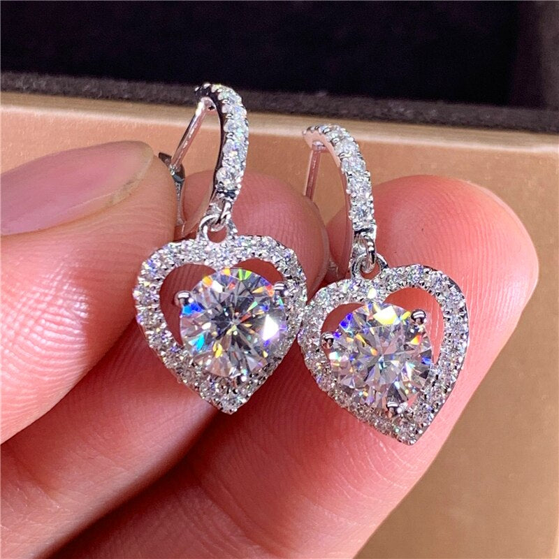 "Pair of 18K Solid Gold Earrings with 2Ct DVVS Moissanite - Exceptional Color Quality (001)"